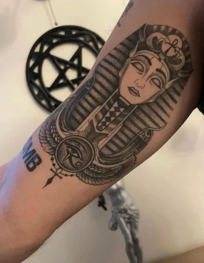 Tatouage d'un pharaon