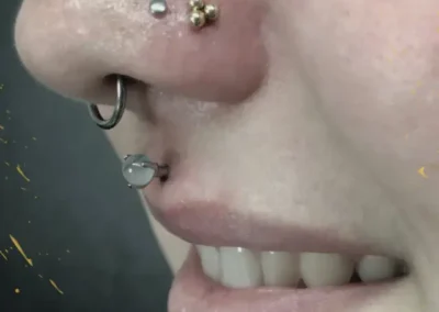 Piercing nez et septum et piercing medusa
